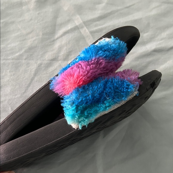 Skechers Kids Rainbow Fuzzy Slide Sandals - Black Base - Picture 5 of 6